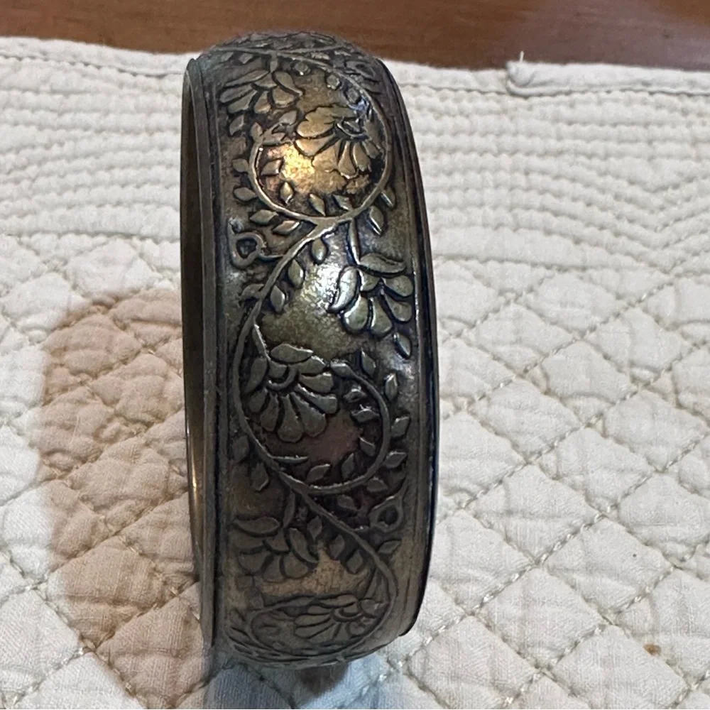 Vintage Etched Floral Metal Bangle Bracelet Wide Antique‎ Boho Engraved